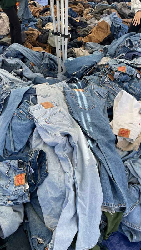 Lot de 20 Levis jeans mix